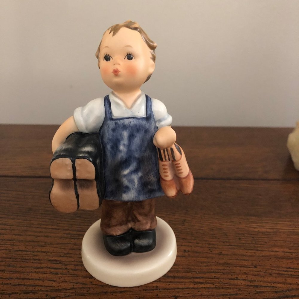 Hummel "Boots" Shoe Shine Figurine